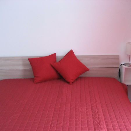 Appartamento Rubino - Lovely Little Flat 3 Minutes From Golf Club 5 Minutes From Lake Soiano Del Lago Luaran gambar