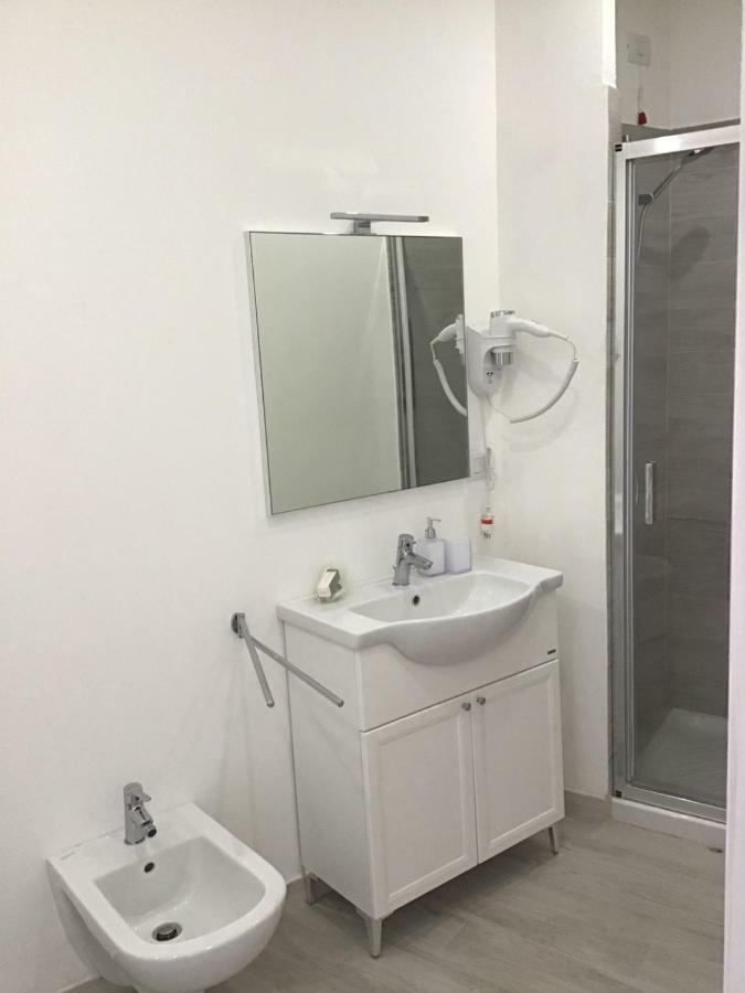 Appartamento Rubino - Lovely Little Flat 3 Minutes From Golf Club 5 Minutes From Lake Soiano Del Lago Luaran gambar