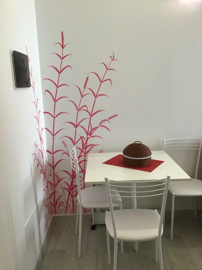Appartamento Rubino - Lovely Little Flat 3 Minutes From Golf Club 5 Minutes From Lake Soiano Del Lago Luaran gambar
